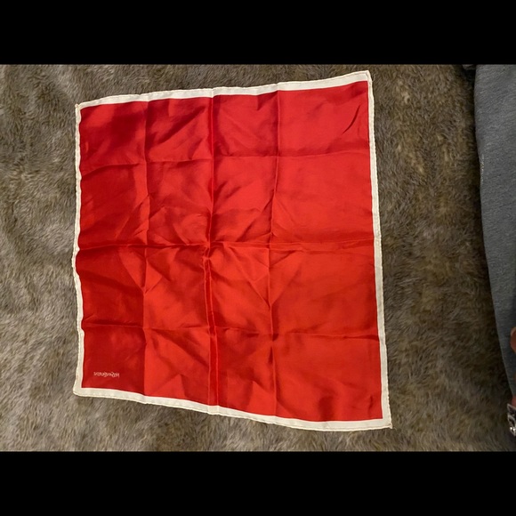 Ysl scarf‎ - Picture 1 of 2